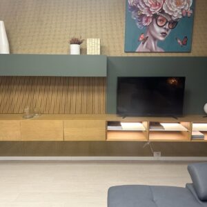 Parete maderna con porta Tv